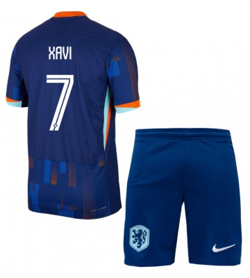 Nederländerna Xavi Simons #7 Borta Kläder Barn EM 2024 Kortärmad (+ Korta byxor)